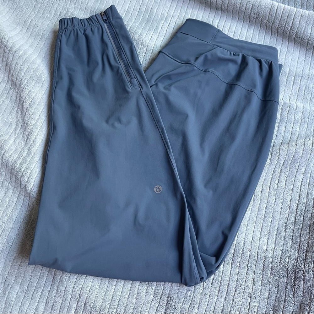 SOLD - Lululemon Men’s Surge Jogger Grey Size Large luxtreme zipper pocket